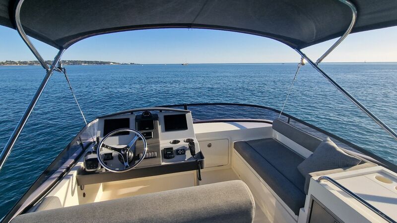 RIVIERA 39 FLY 